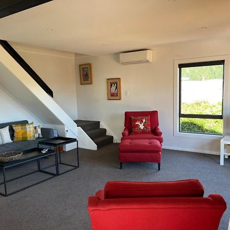 Views On Parry - Lake Hawea Holiday Home Dış mekan fotoğraf