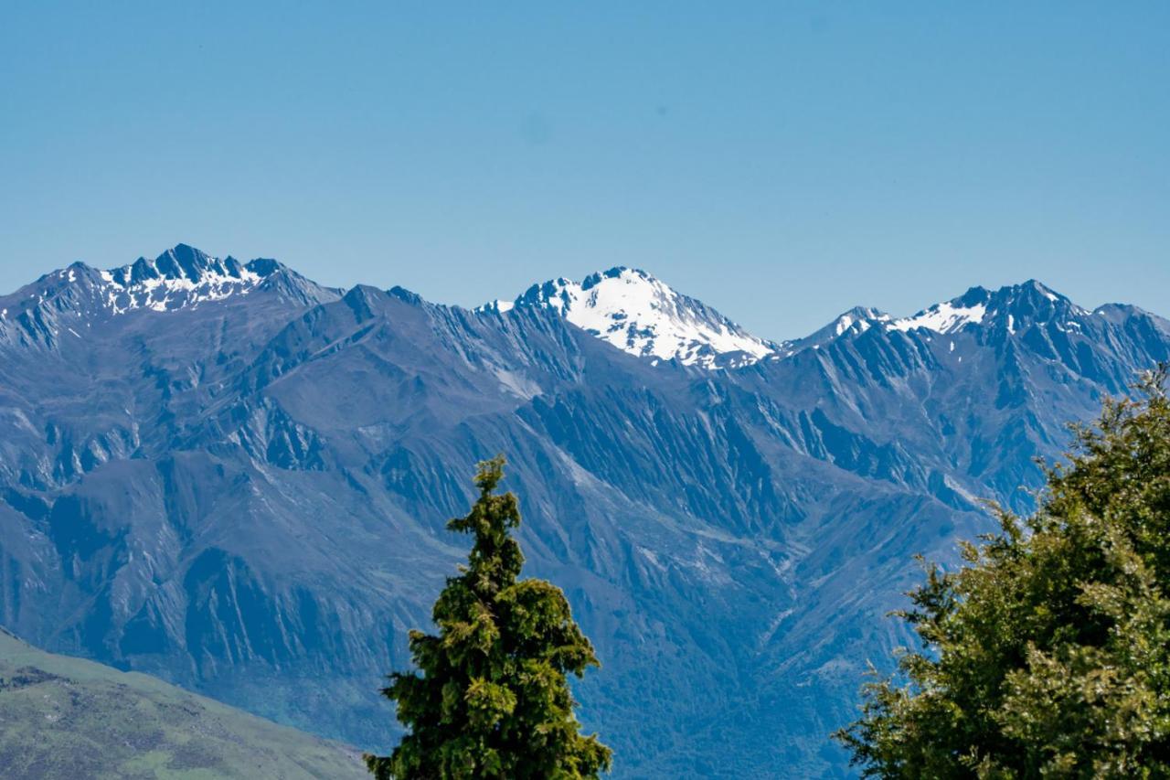 Views On Parry - Lake Hawea Holiday Home Dış mekan fotoğraf