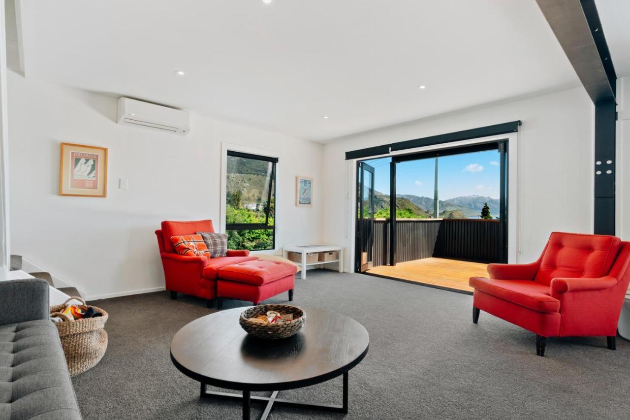Views On Parry - Lake Hawea Holiday Home Dış mekan fotoğraf