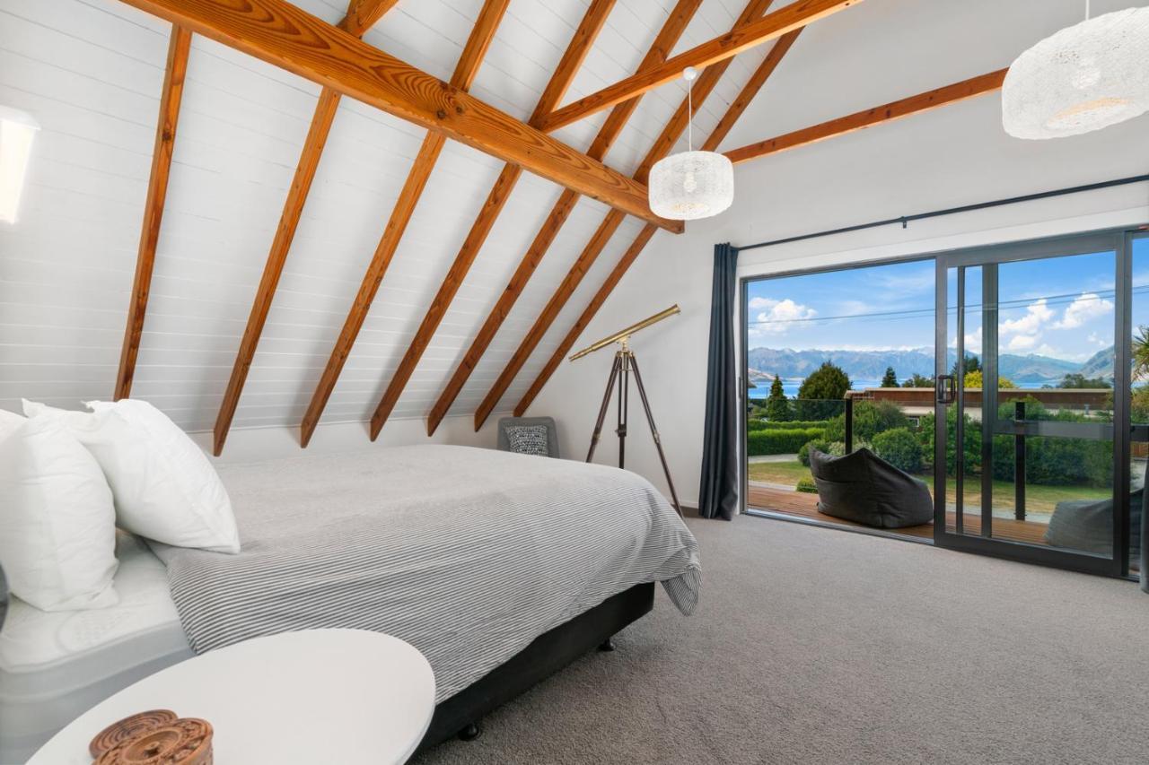 Views On Parry - Lake Hawea Holiday Home Dış mekan fotoğraf